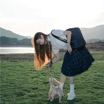 隔壁的吸血鬼美眉